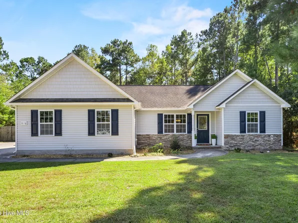 876 Old Folkstone Road, Sneads Ferry, NC 28460