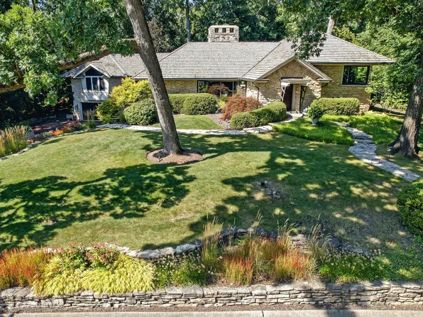 820 N Washington St, Hinsdale, IL 60521