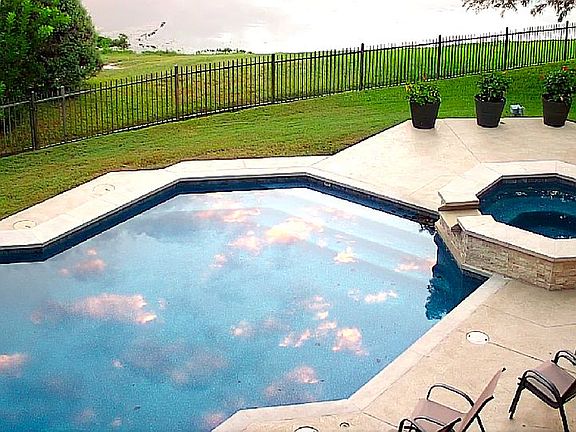 5th image of 3816 Bent Brook Dr