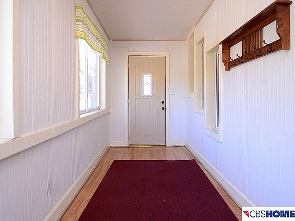 3rd image of 3009 Dewey Ave