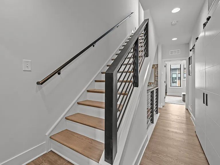 1207 Minter Pl — Photo 36