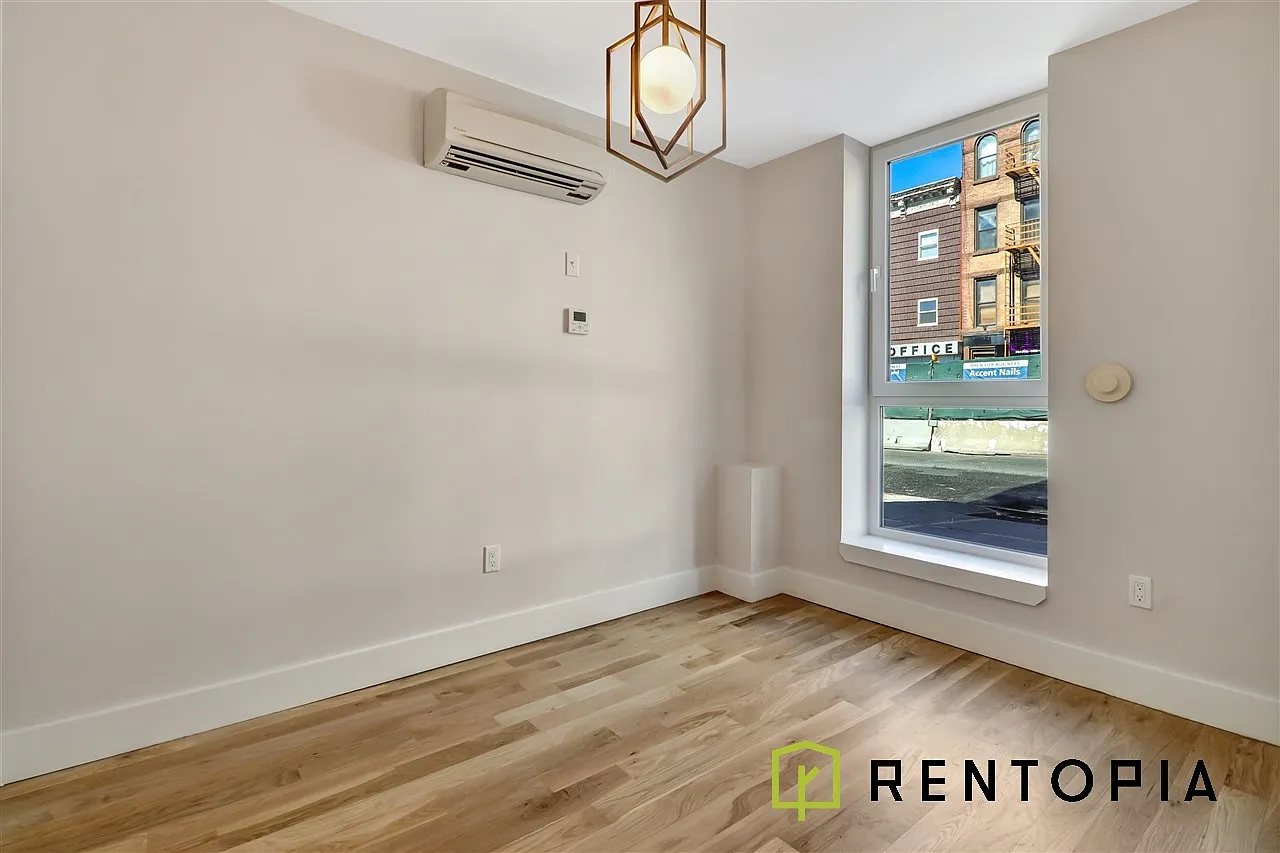 596 Metropolitan Avenue — Photo 1