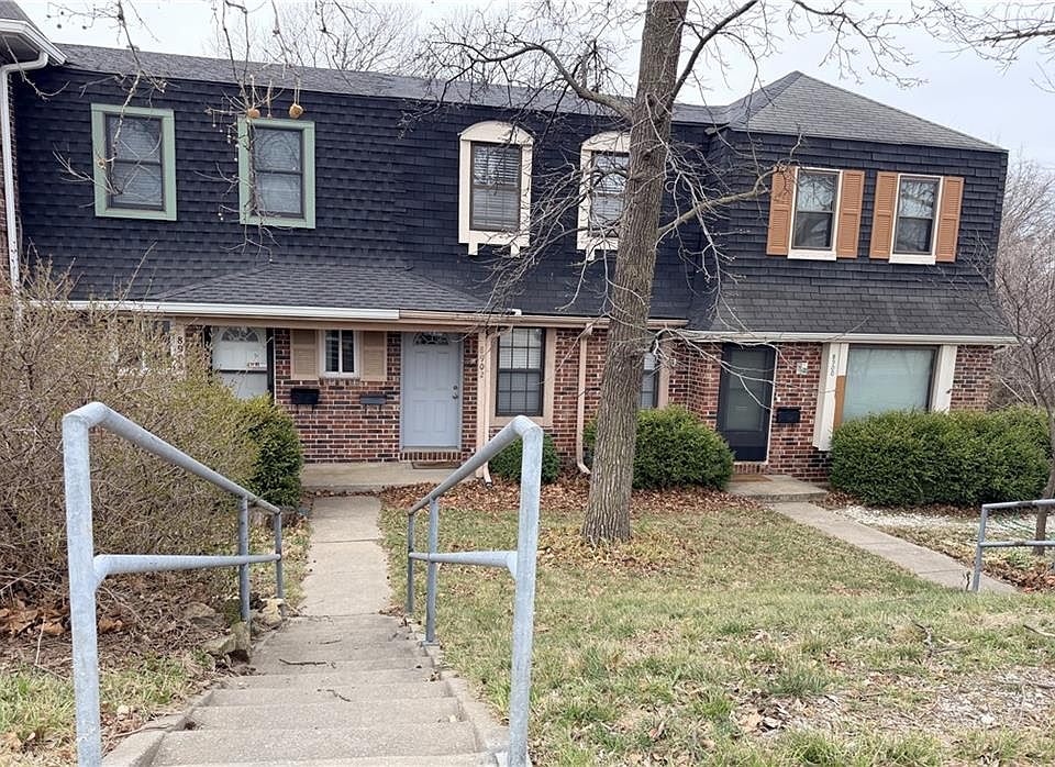 2nd image of 8904 Pflumm Rd