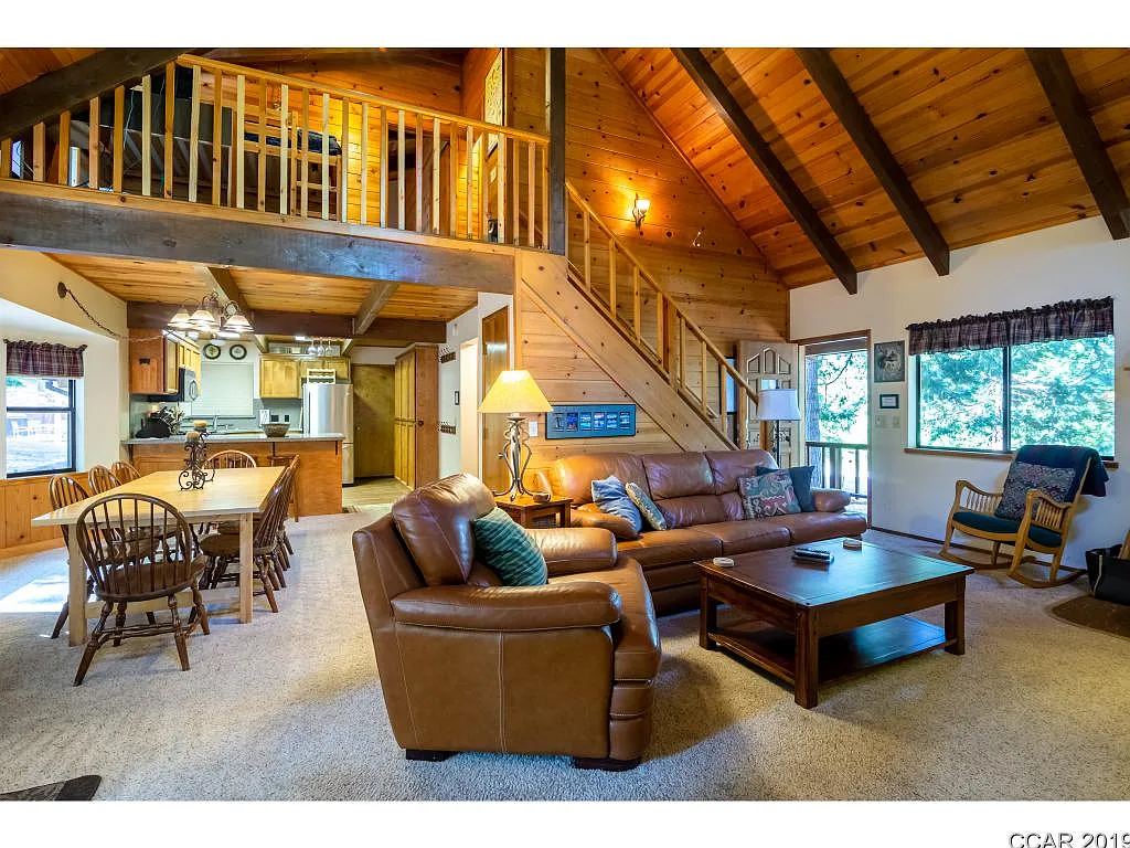 1743 Bonanza Way photo 1
