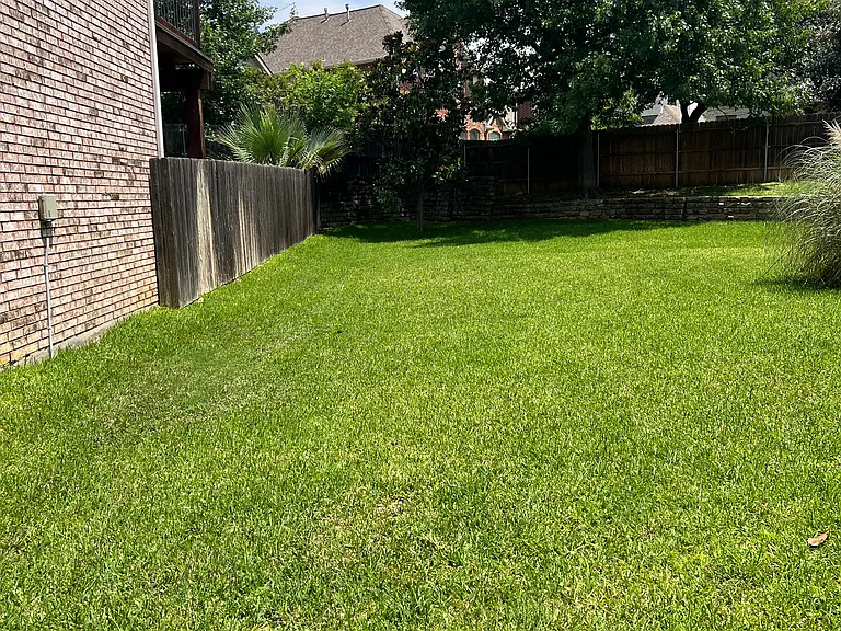 7717 Lakecrest Ct — Photo 29
