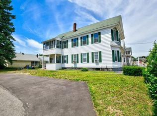 296-298 University Ave, Lowell, MA 01854