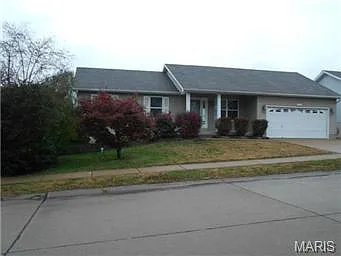 1113 Valentine St photo 1