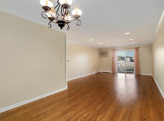 4th image of 2423 N Kennicott Dr Unit 2C