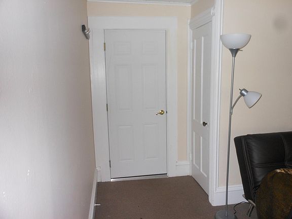 entrance to living room