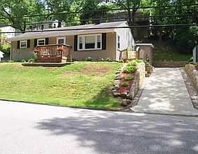1st image of 1516 Valley Dr
