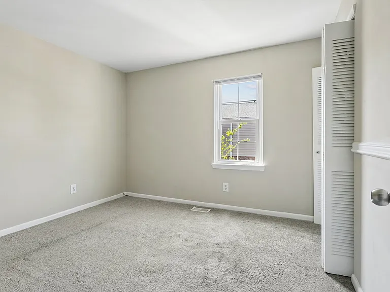 506 Genneys Way — Photo 15