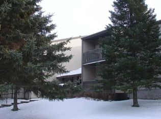 10 Village Dr, Proctor, MN 55810