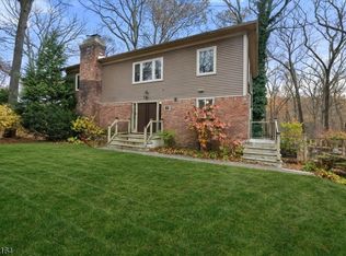 53 Pequot Rd, Ringwood, NJ 07456