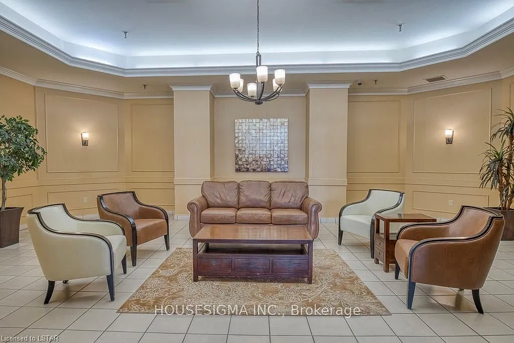 2 bed, $2,350 — Photo 4