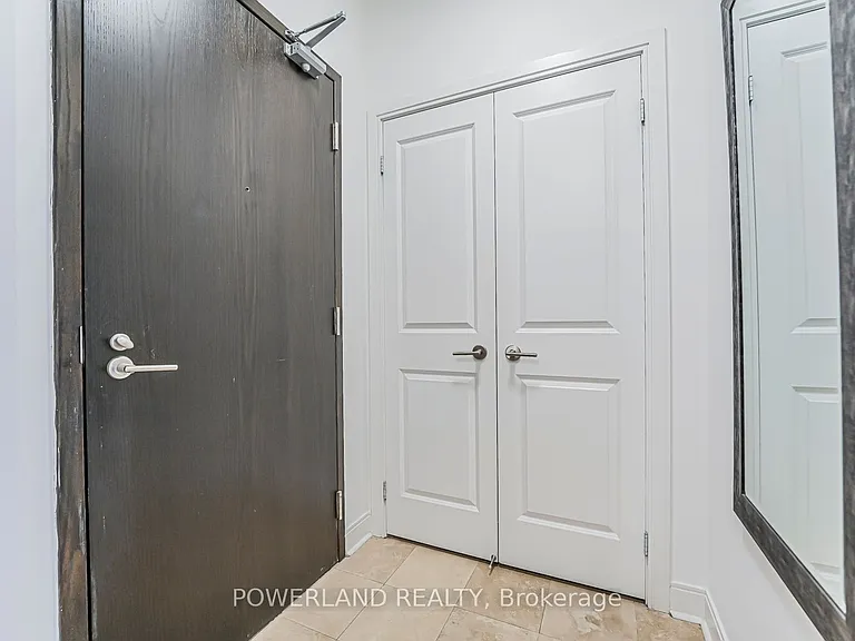 18 Yorkville Ave #317 — Photo 5