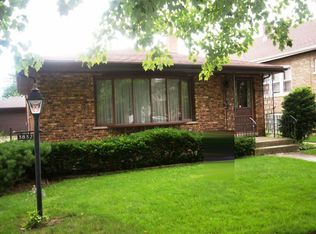 3832 Cuyler Ave, Berwyn, IL 60402