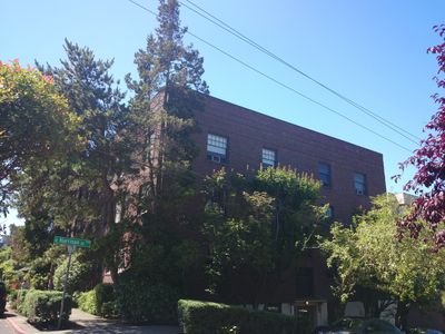 321 Boylston Ave E APT 405, Seattle, WA, 98102