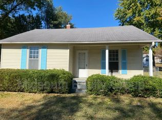 214 W South St, Dyer, TN 38330
