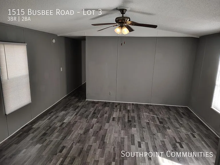 1515 Busbee Rd #3 — Photo 2