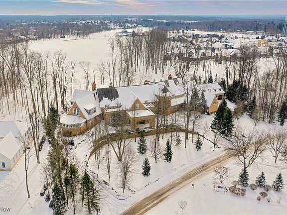 2nd image of 545 Bristol Dr