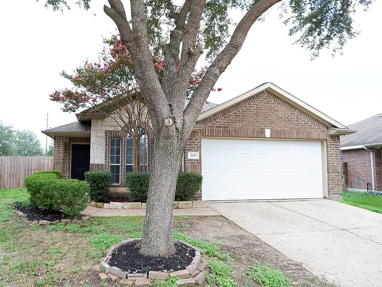 4611 Parkstone Bend Ct — Photo 2