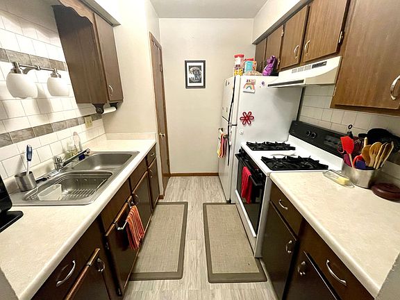 5th image of N114W15556 Sylvan Cir APT 1