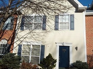 1951 Chancellor St, Hellertown, PA 18055