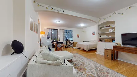 Rented by Bond New York