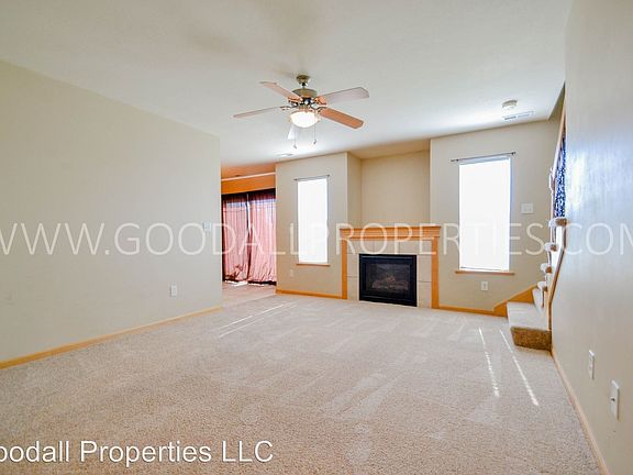 4th image of 904 SE Crossings Ln