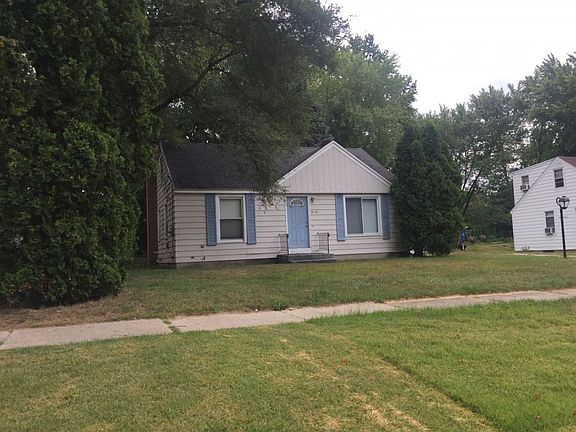 2nd image of 3116 Cheney Ave NE