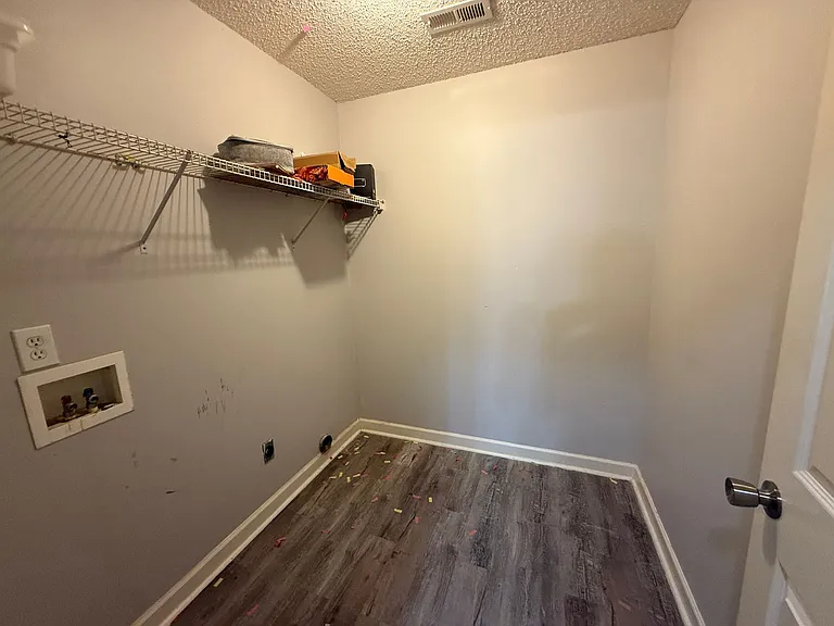 242 Turtle Creek Dr — Photo 41