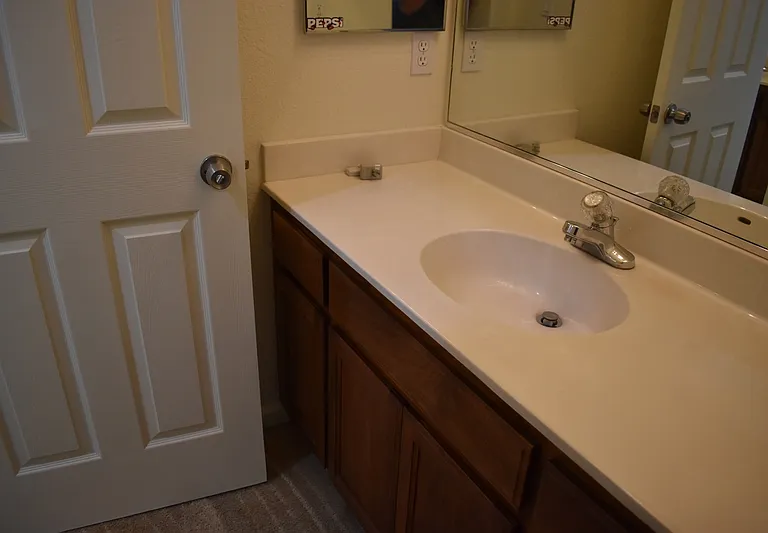 2261 Pillsbury Rd — Photo 40