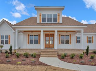 3180 Oakridge River Rd, Fuquay Varina, NC 27526
