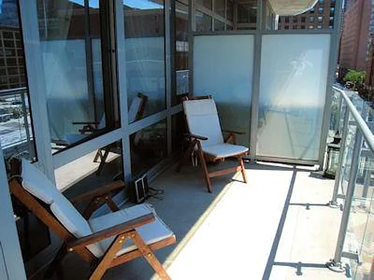 Rented by R New York | media 26