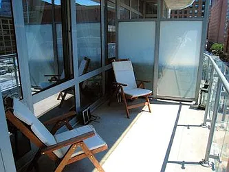 Rented by R New York