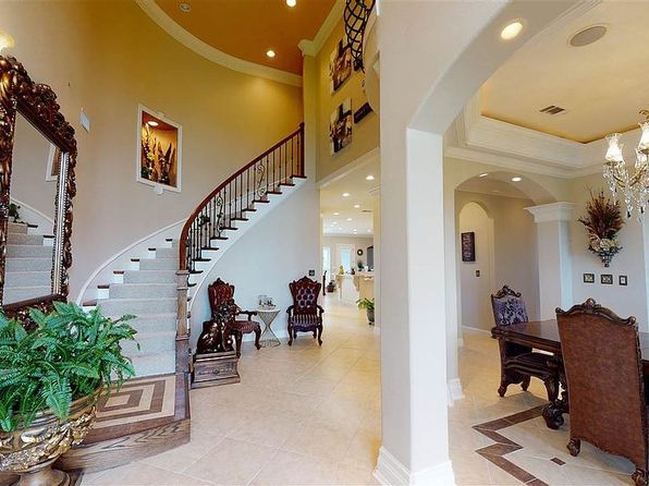10940 Sheila Ct