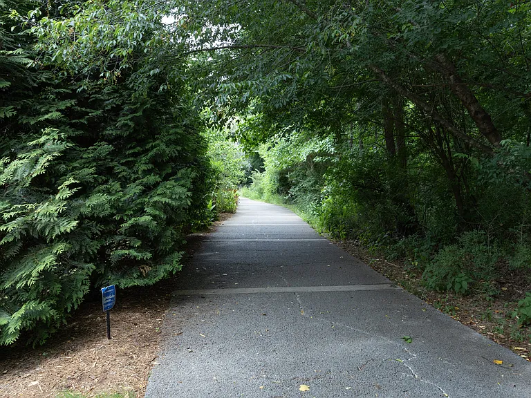 Walking/biking trails from neighborhood