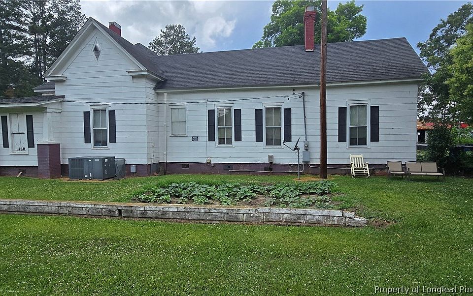 1st image of 203 E Jackson St