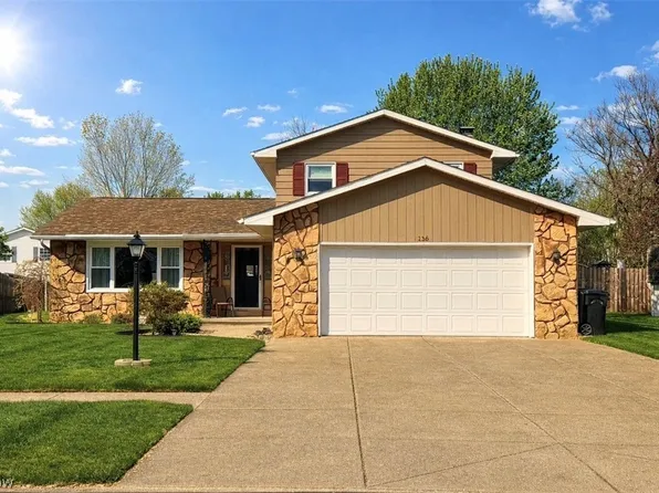 116 Winthrop Dr, Elyria, OH 44035