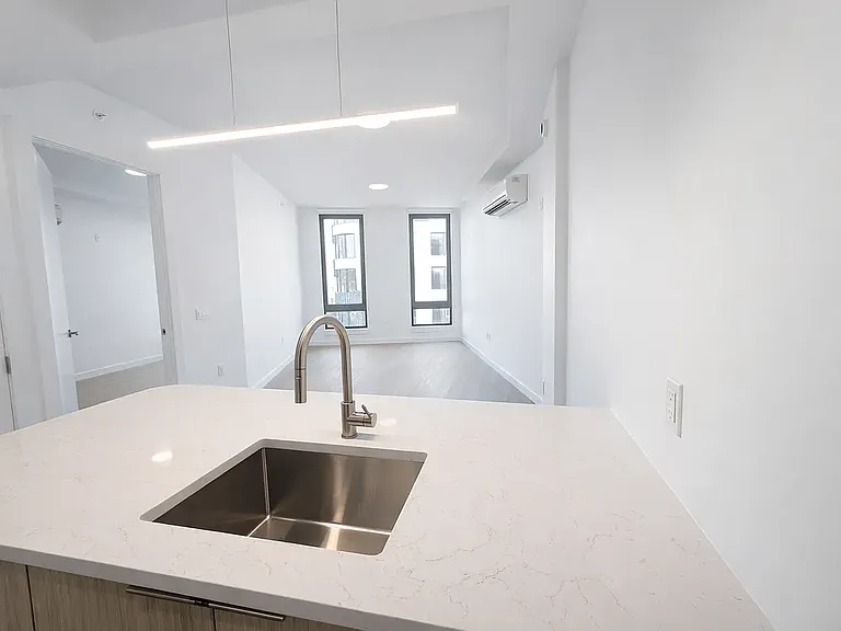 158 Lott St #604D — Photo 3