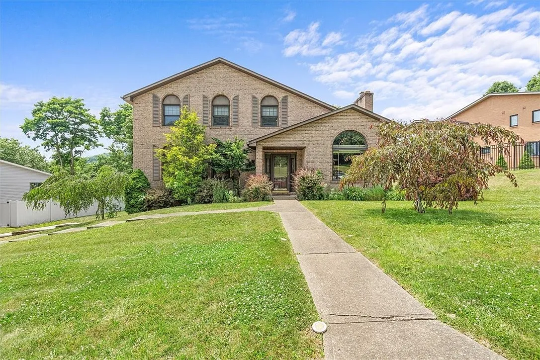 527 Reamer Dr photo 1
