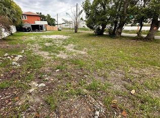 801 E Giddens Ave #2, Tampa, FL 33603