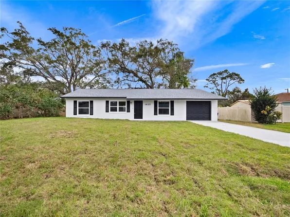 1625 Victory Palm Dr, Edgewater, FL 32132