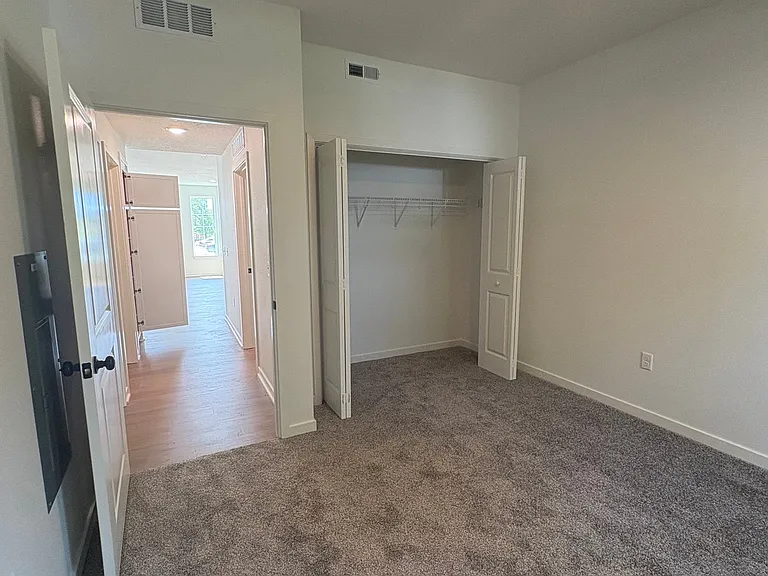 3138 Indianola Ave #104 — Photo 12
