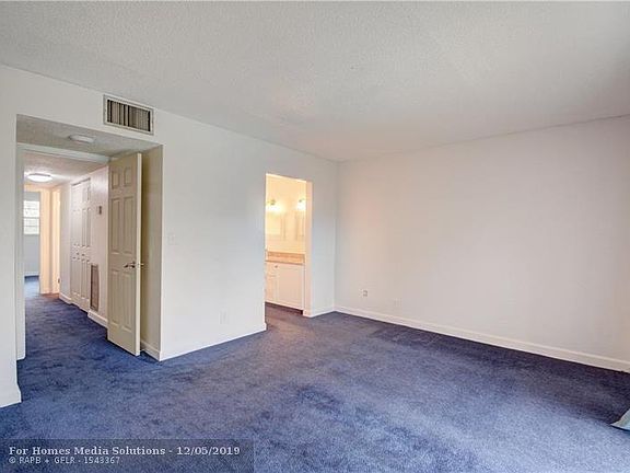 5th image of 5241 SW 40th Ave #35
