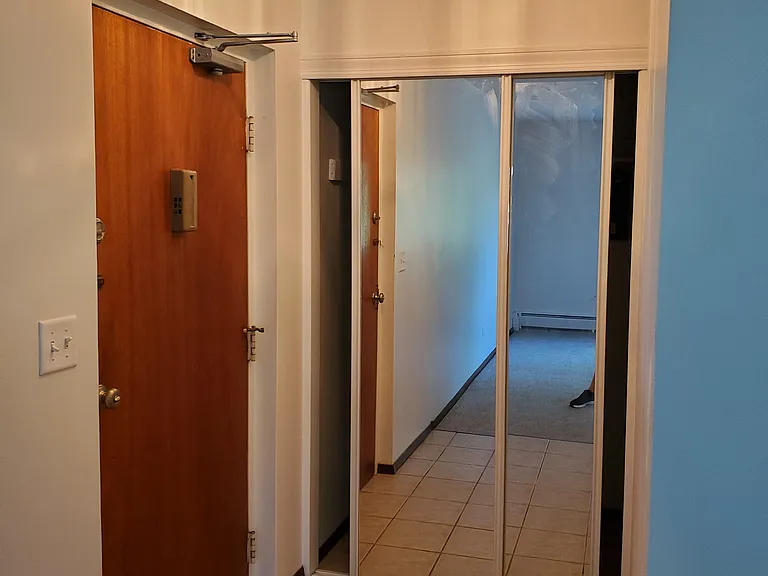 207 N Main St — Photo 16
