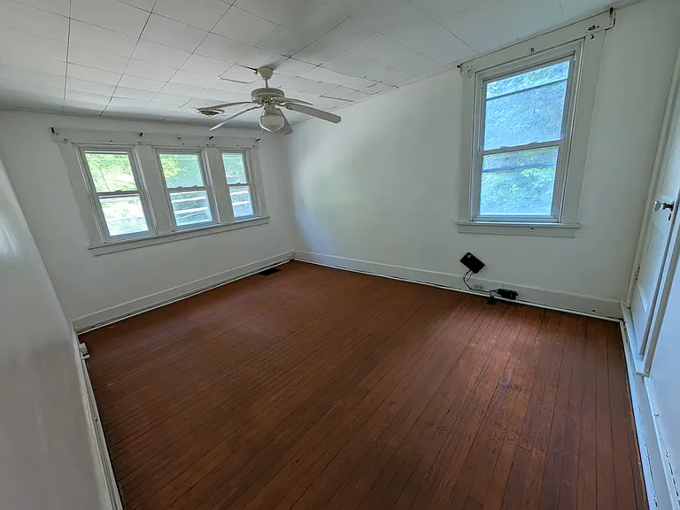 1253 Chartiers Ave #2 — Photo 4