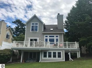14 Chimney Rdg, Glen Arbor, MI 49636