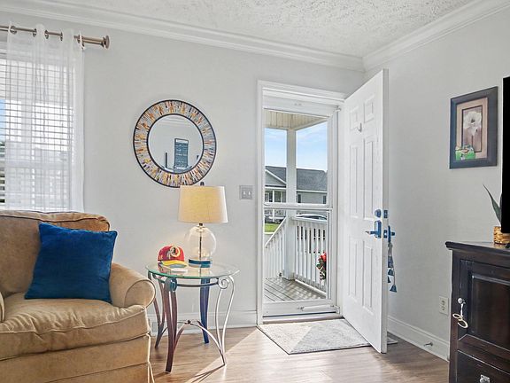 4th image of 1200 Weldon Ln.