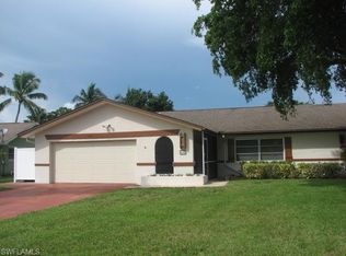 301 Bay Meadows Dr, Naples, FL 34113